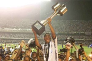 Corinthians conquista segundo titulo brasileiro.