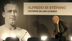 O adeus de uma lenda: Alfredo Di Stefano.