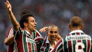 Jogadores comemoram titulo brasileiro de 2010.