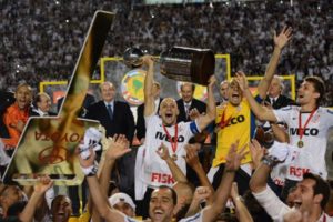 Corinthians conquista asua primeira Libertadores.