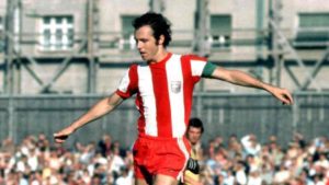 Franz Beckenbauer maior ídolo dos bávaros.