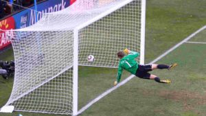 Gol polêmico da Alemanha contra a Inglaterra na Copa do Mundo de 2010.