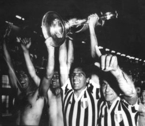 Juventus em seu primeiro titulo da Champions League: 1984-85.