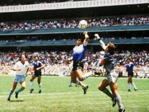 Gol antalogico nas quartasde finais da Copa do Mundo de 1986.