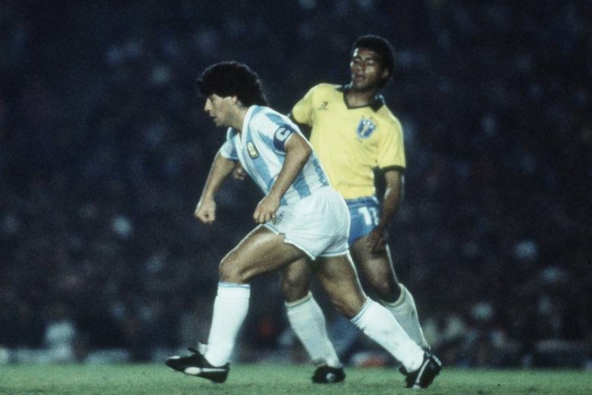 Romário e Maradona em 1989.