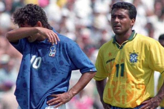 Roberto Baggio e Romário na final do Mundial de 1994.