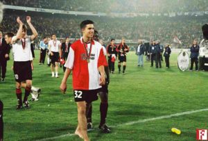 Robin van Persie em seu primeiro clube no profissional, Feyenoord.