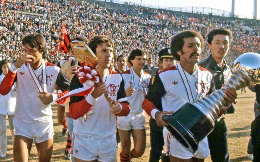Flamengo fatura o mundial de 1981 no Japão.