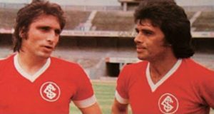 Marinho Peres e Figueroa: icônica dupla de zaga campeã brasileira em 1976 pelo Internacional.