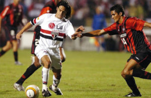 A primeira final entre brasileiros na Libertadores: São Paulo x Athletico Paranaense.