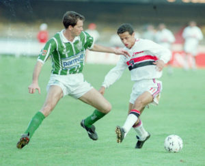 Palmeiras e SP se enfrentaram nas oitavas da Libertadores de 1994.