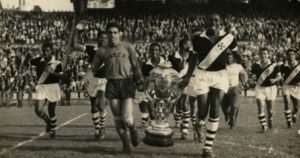Vasco vence o ítulo da Copa Rio de 1953 sobre o São Paulo