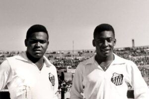 Pelé e Coutinho formam uma das maiores duplas do futebol mundial.
