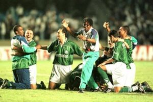 Palmeiras elimina Corinthians na Libertadores 1999